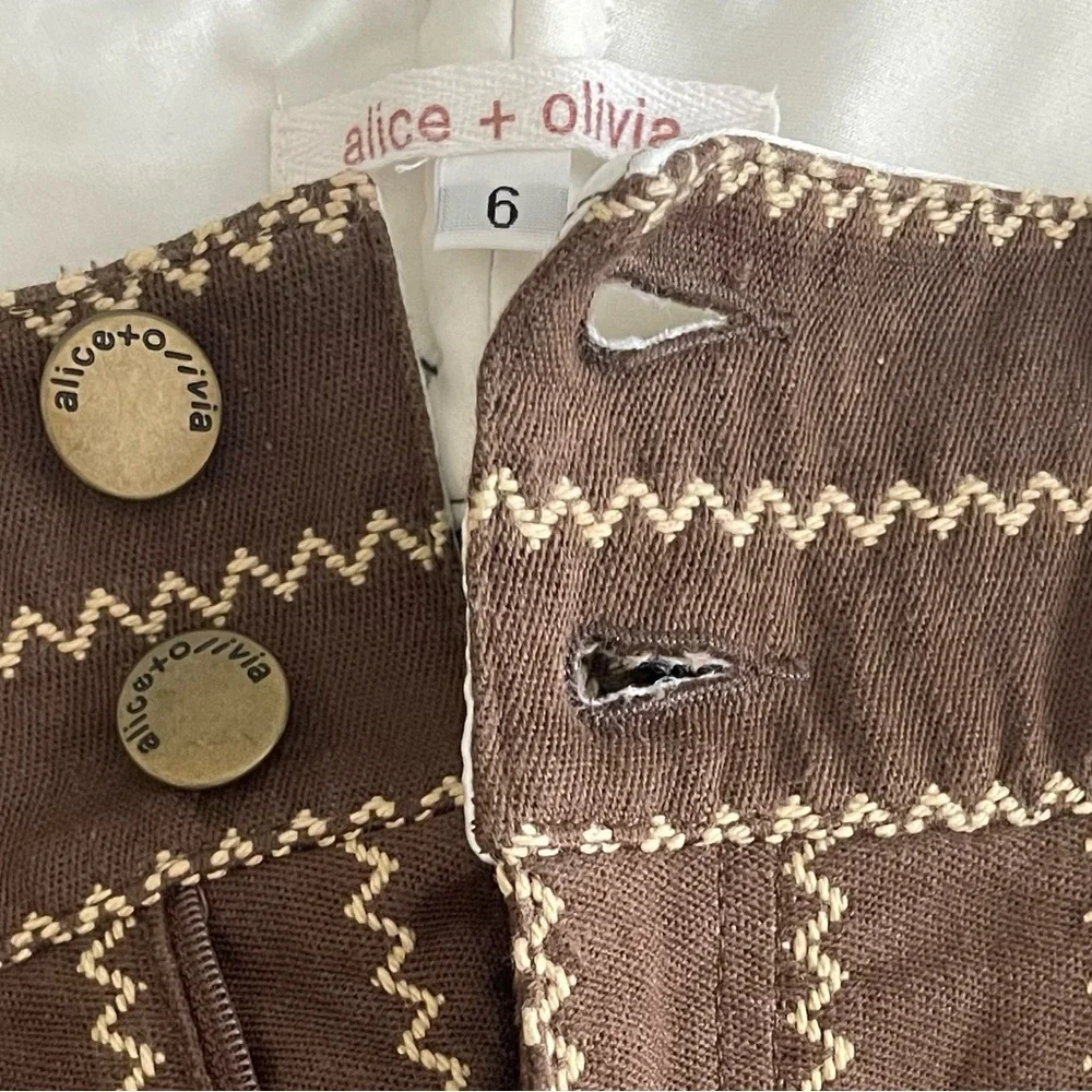 ❌ SOLD ❌ ALICE + Olivia Embroidered Flare Trousers Brown Size 6 - Picture 6 of 8